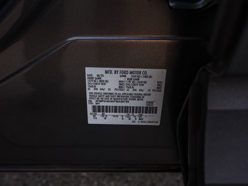 Used 2023 Ford Edge Titanium image 33