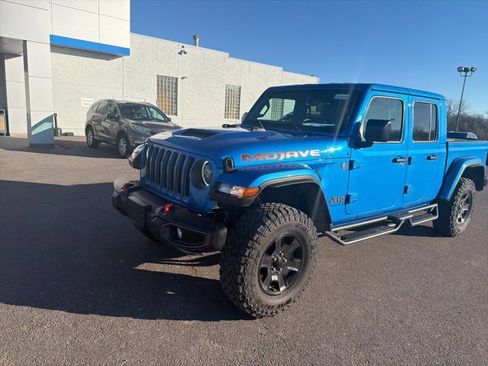 Used 2023 Jeep Gladiator Mojave w/ Cold Weather Group image 3