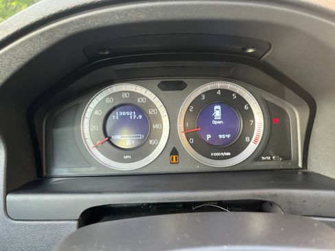 Used 2010 Volvo XC70 3.2 AWD/4WD image 23
