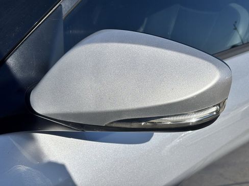 Used 2016 Hyundai Veloster Turbo image 15