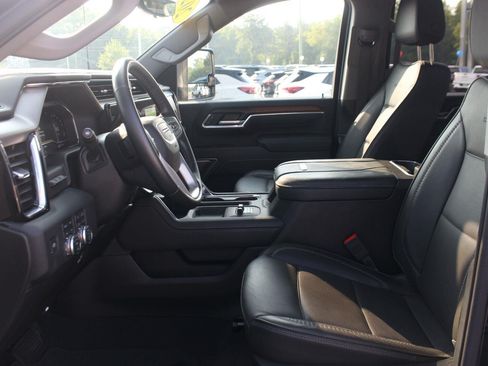 Used 2025 GMC Sierra 2500 Denali w/ Denali Reserve Package AWD/4WD image 13
