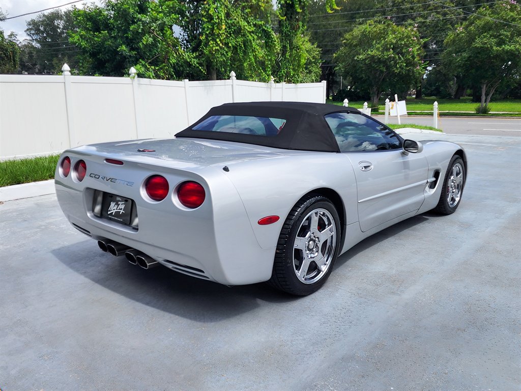 Used 1999 Chevrolet Corvette Convertible w/ Memory Pkg RWD image 16