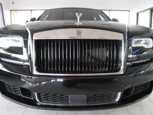 Used 2019 Rolls-Royce Ghost RWD image 5