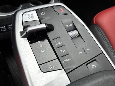 Used 2024 BMW X1 xDrive28i w/ Convenience Package image 17