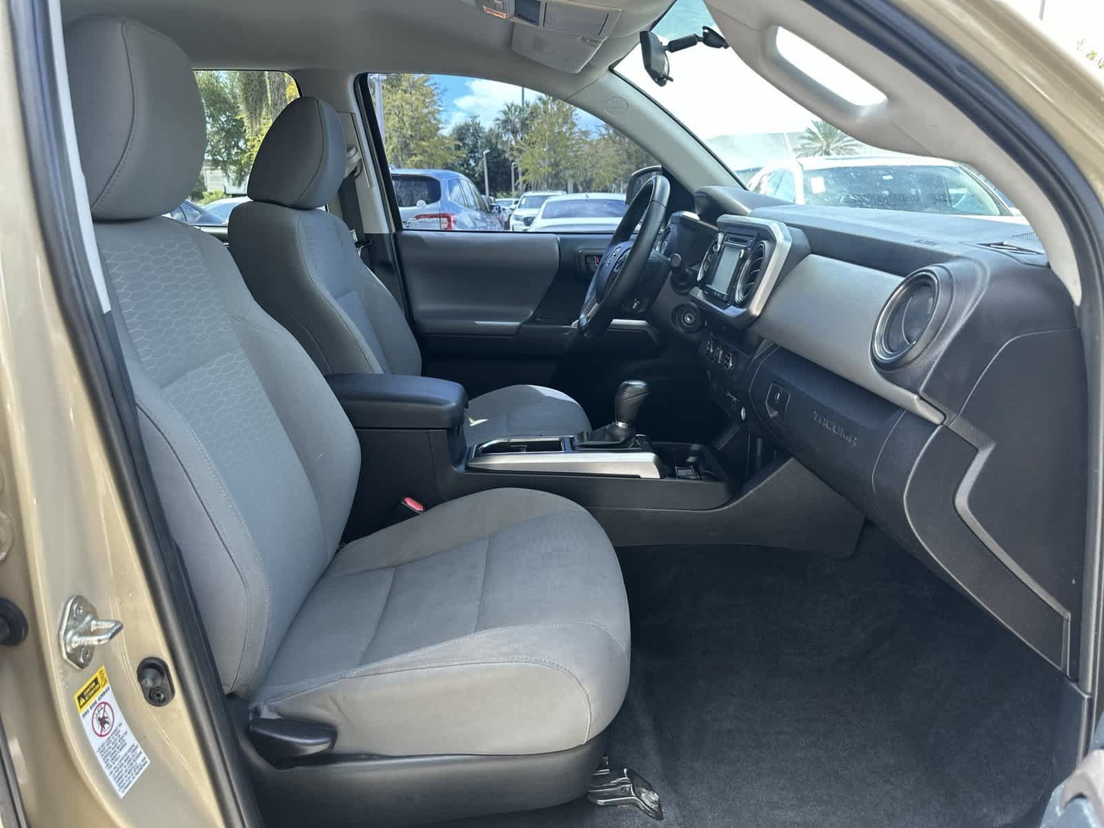 Used 2016 Toyota Tacoma SR5 w/ Towing Package RWD image 17
