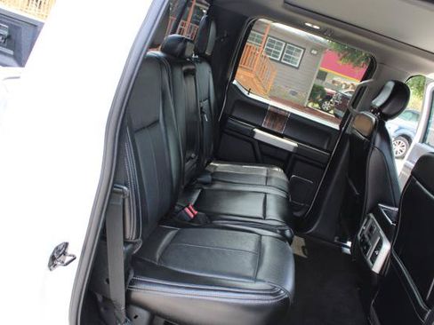 Used 2018 Ford F150 Lariat w/ Equipment Group 502A Luxury AWD/4WD image 25
