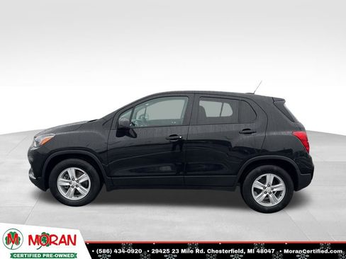 Used 2021 Chevrolet Trax LS w/ Tint and Cruise Package image 2