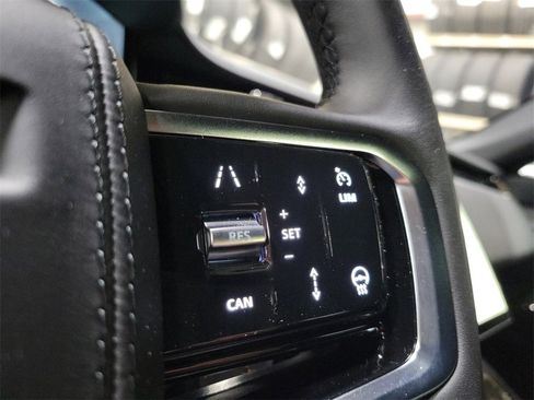 New 2025 Land Rover Range Rover Sport SE image 16