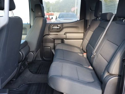 Used 2019 Chevrolet Silverado 1500 Custom Trail Boss w/ Custom Convenience Package AWD/4WD image 16