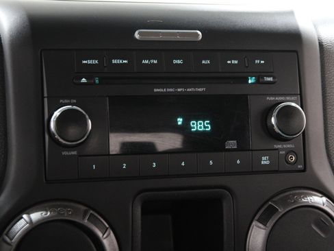 Used 2014 Jeep Wrangler Sport image 10