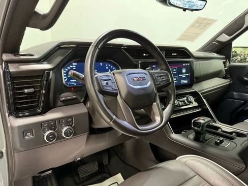 Used 2024 GMC Sierra 1500 AT4X image 13