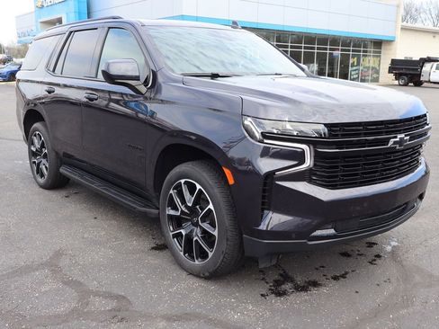 Used 2024 Chevrolet Tahoe RST image 2