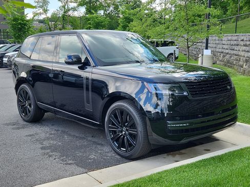 New 2025 Land Rover Range Rover SE image 10