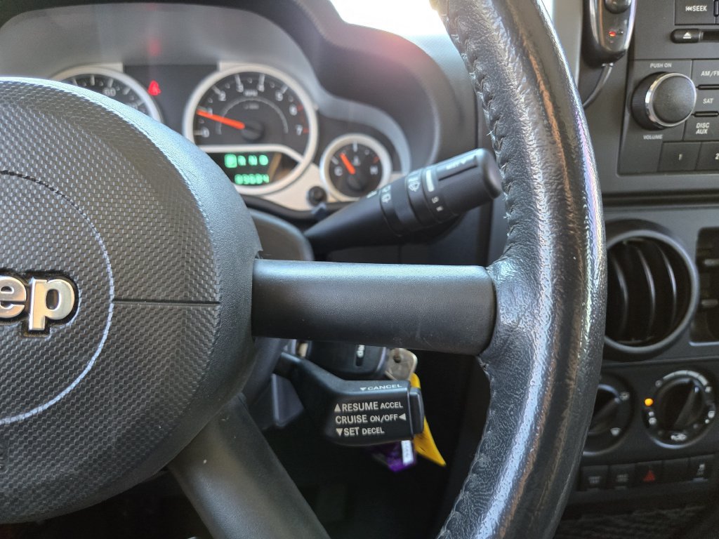 Used 2010 Jeep Wrangler Unlimited Rubicon AWD/4WD image 26
