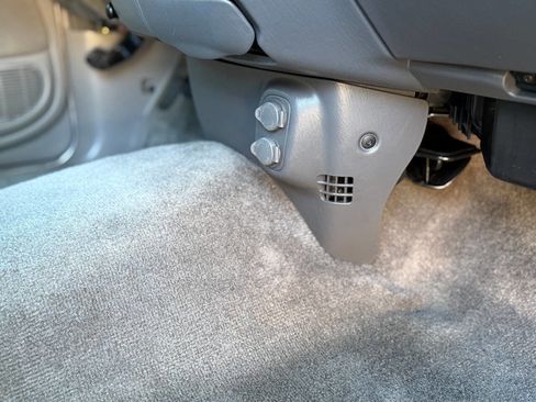 Used 2005 Toyota Tundra SR5 image 55