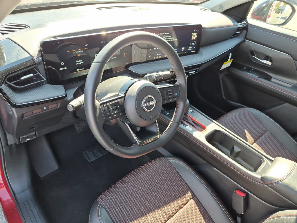 Certified 2026 Nissan Kicks SR w/ Cold Weather Package AWD/4WD image 14