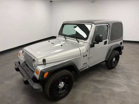 Used 2005 Jeep Wrangler X AWD/4WD image 4