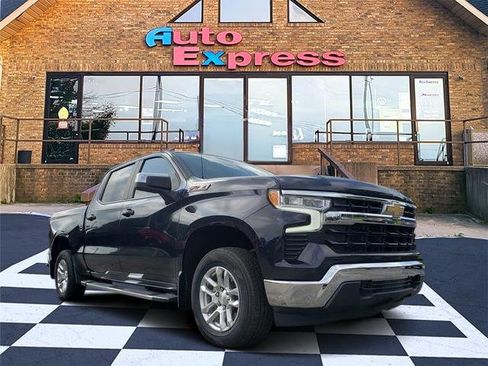 Used 2022 Chevrolet Silverado 1500 LT w/ Z71 Off-Road Package AWD/4WD image 1