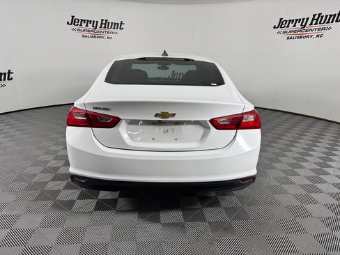 Used 2017 Chevrolet Malibu LS image 9