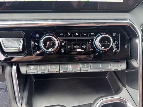 New 2026 GMC Sierra 3500 Denali Ultimate AWD/4WD image 17
