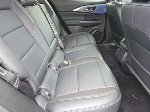 Used 2024 Chevrolet Equinox EV LT image 25