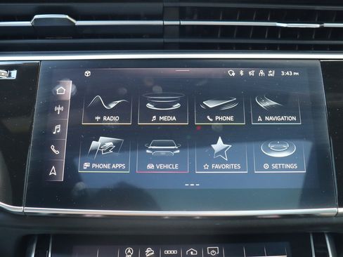Used 2023 Audi Q8 Premium Plus w/ Premium Plus Package AWD/4WD image 28