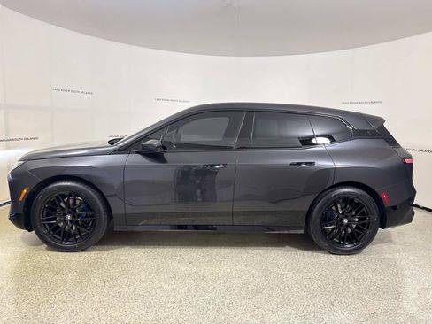 Used 2023 BMW iX xDrive50 w/ Ultimate Package 2 AWD/4WD image 2