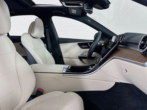 Certified 2026 Mercedes-Benz C 300 Sedan image 6