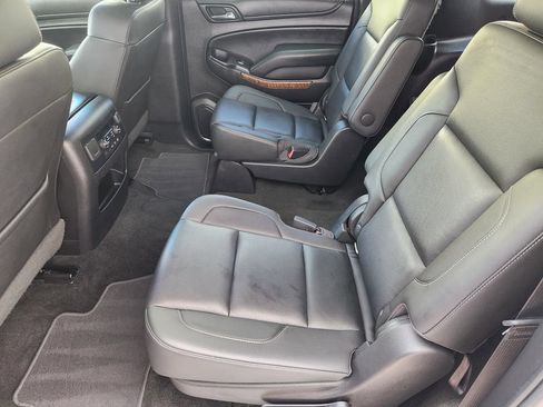 Used 2019 Chevrolet Suburban Premier RWD image 31