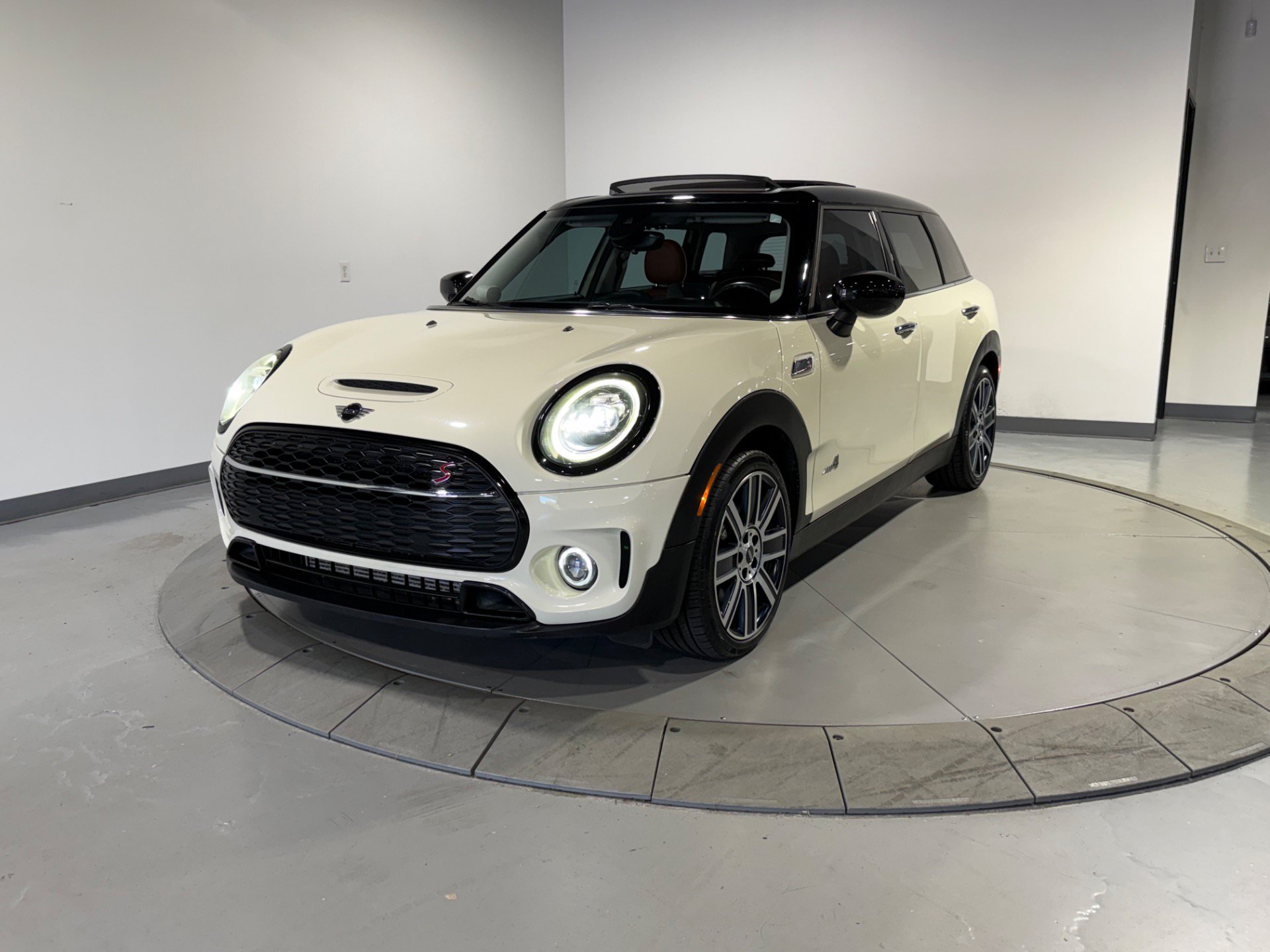 Used 2020 MINI Cooper Clubman S AWD/4WD image 4