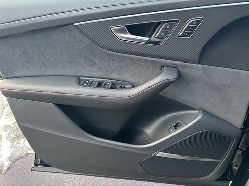 New 2026 Audi SQ8 Prestige image 25