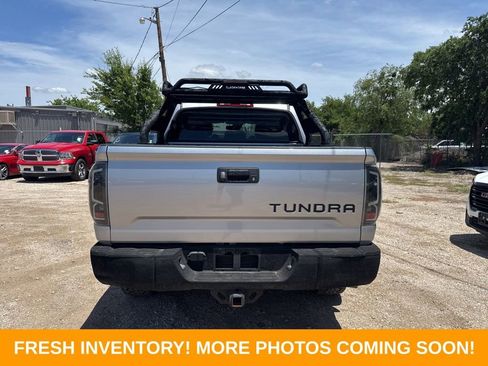 Used 2018 Toyota Tundra SR5 w/ SR5 Upgrade Package RWD image 3