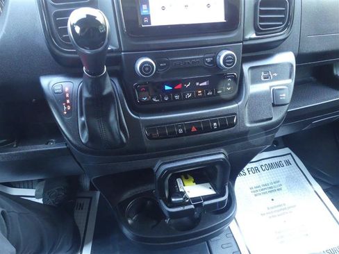 Used 2025 RAM ProMaster 2500 w/ U-Haul Equipment Group FWD image 14