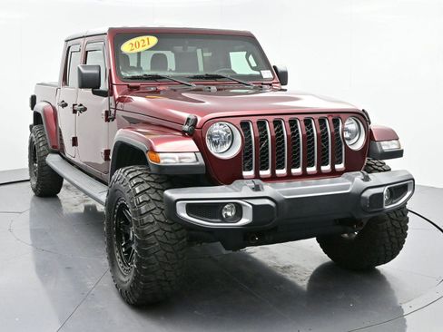 Used 2021 Jeep Gladiator Overland w/ Popular Equipment Package image 5