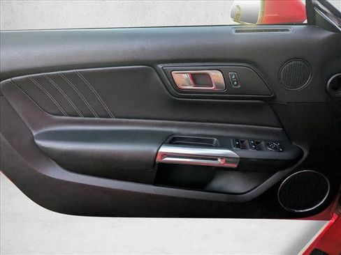 Used 2021 Ford Mustang Premium image 13