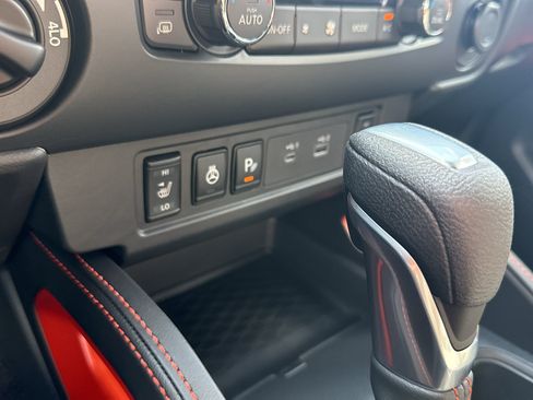 New 2026 Nissan Frontier PRO-4X w/ Pro-4x Convenience Package AWD/4WD image 22