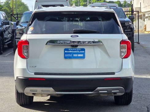 Used 2021 Ford Explorer XLT w/ Equipment Group 202A RWD image 6