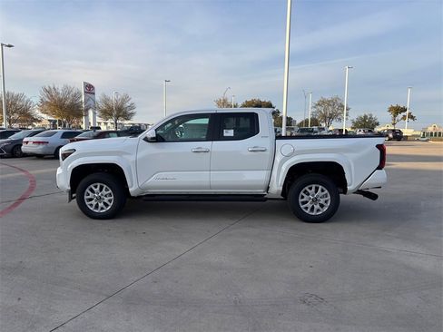 New 2026 Toyota Tacoma SR5 image 4