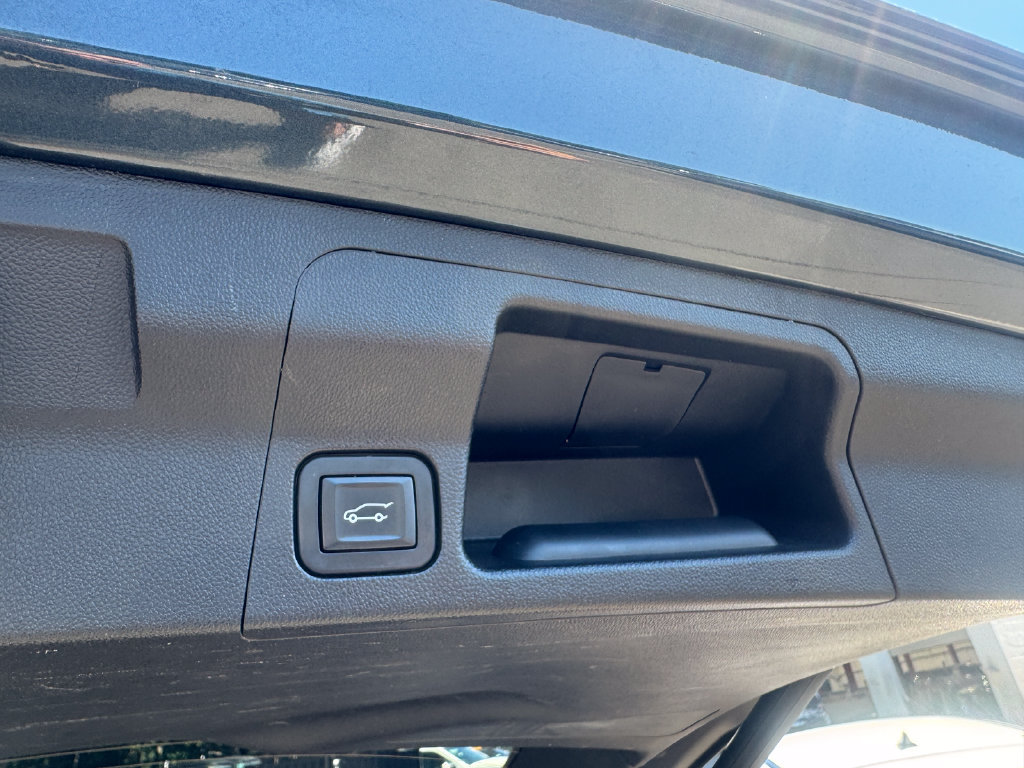 Used 2020 GMC Acadia Denali AWD/4WD image 33