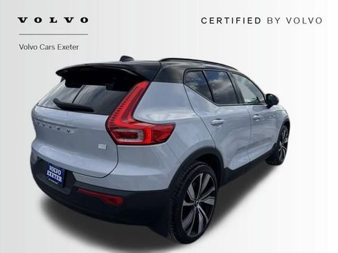 Certified 2022 Volvo XC40 P8 Recharge Ultimate image 7