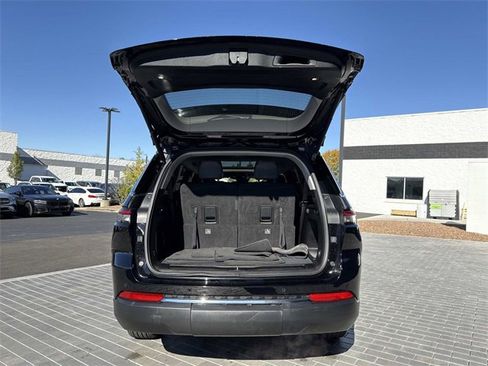 Used 2023 Jeep Grand Cherokee L Limited w/ Trailer Tow Group (B) image 13