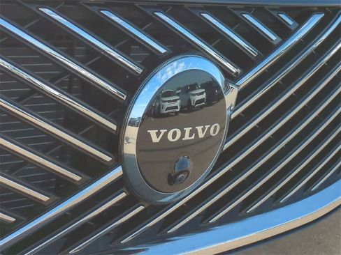 Used 2026 Volvo XC90 B6 Plus w/ Protection Package Premier image 10