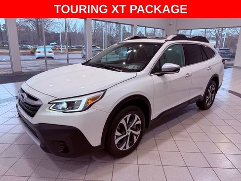 Used 2022 Subaru Outback Touring XT w/ Popular Package #2 image 3