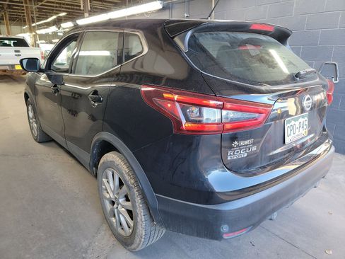 Used 2021 Nissan Rogue Sport S image 8