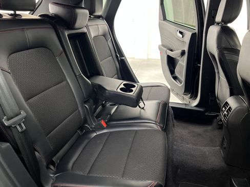 Used 2025 Ford Escape ST-Line AWD/4WD image 17