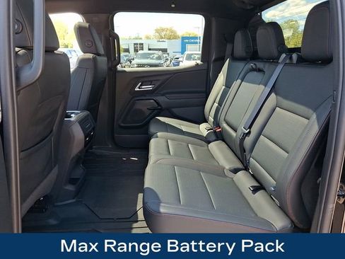 Used 2025 Chevrolet Silverado EV RST AWD/4WD image 21