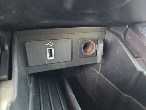 Used 2017 Ford Explorer Limited FWD image 31