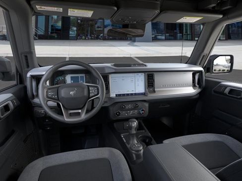 New 2025 Ford Bronco 4-Door AWD/4WD image 10