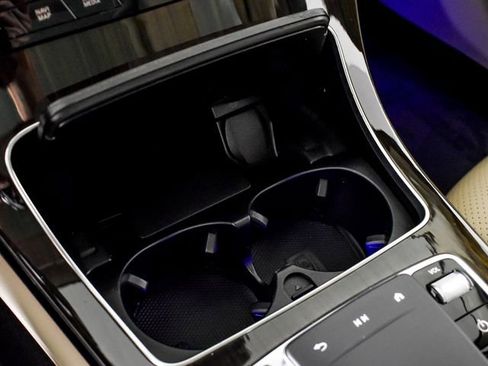 Certified 2022 Mercedes-Benz GLC 300 w/ Premium Package Lite image 25