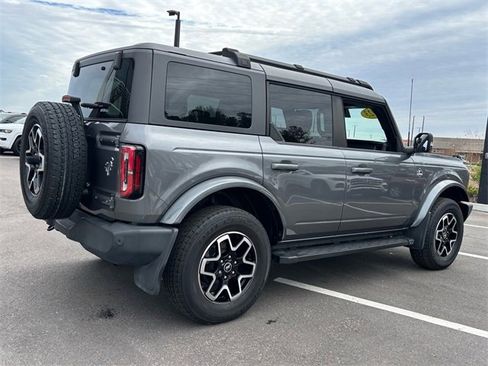 Used 2023 Ford Bronco Outer Banks image 15